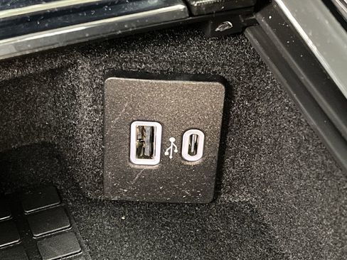 Used 2024 Lincoln Corsair Reserve w/ Equipment Group 201A image 24