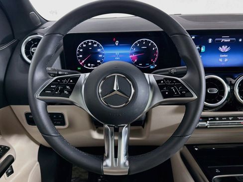 Certified 2026 Mercedes-Benz GLA 250 image 19