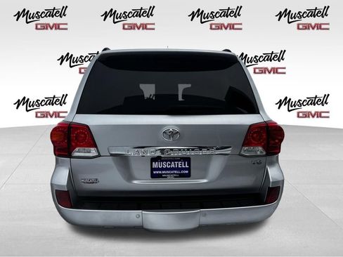 Used 2014 Toyota Land Cruiser Base image 7