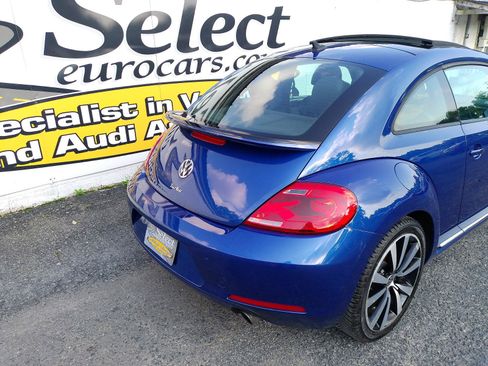 Used 2013 Volkswagen Beetle 2.0T FWD image 25