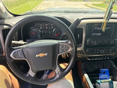Used 2019 Chevrolet Silverado 3500 High Country w/ Duramax Plus Package AWD/4WD image 7