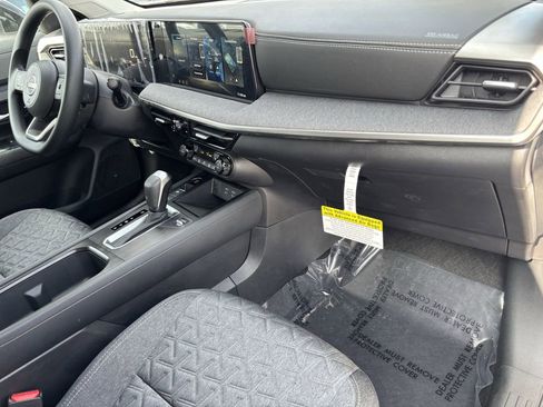 New 2026 Nissan Kicks SV w/ SV Premium Package image 10