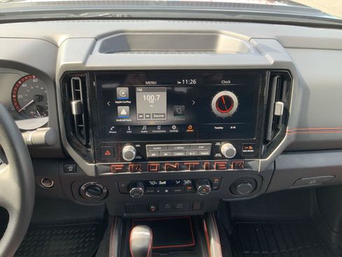 Used 2025 Nissan Frontier PRO-4X AWD/4WD image 29