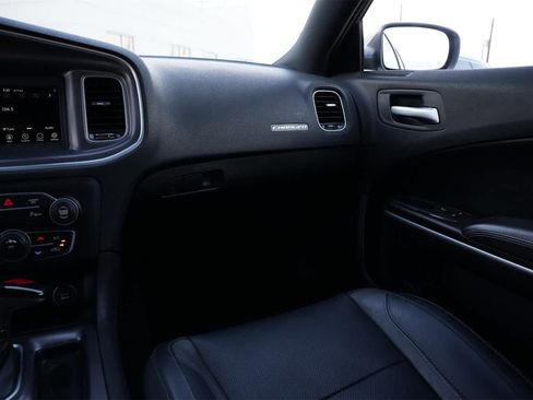 Used 2022 Dodge Charger SXT w/ Leather Interior Group image 8