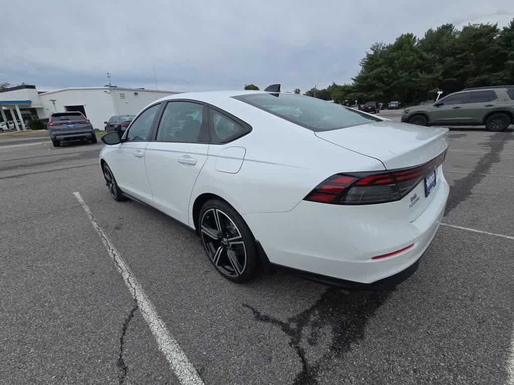 Used 2026 Honda Accord SE image 7