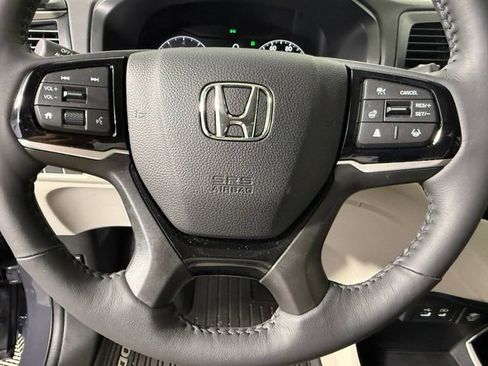 Used 2026 Honda Odyssey Elite image 18