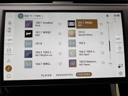 Used 2025 Land Rover Range Rover Sport SE image 9