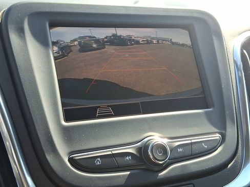Certified 2023 Chevrolet Equinox LS FWD image 15