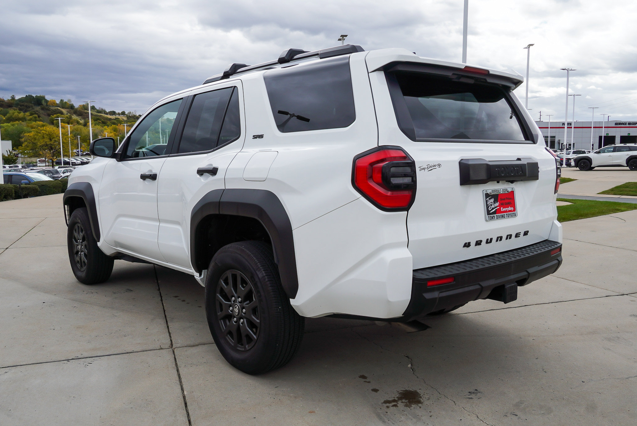Certified 2025 Toyota 4Runner SR5 AWD/4WD image 6