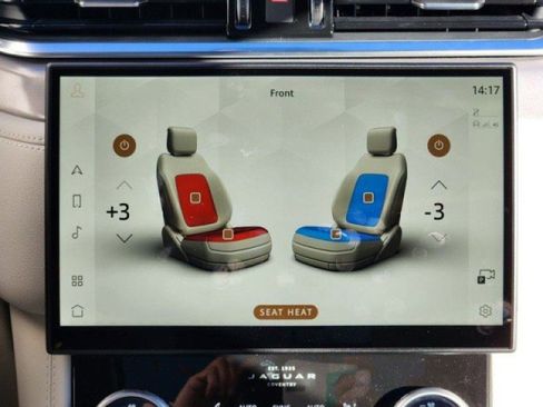 New 2024 Jaguar F-PACE R-Dynamic S image 16