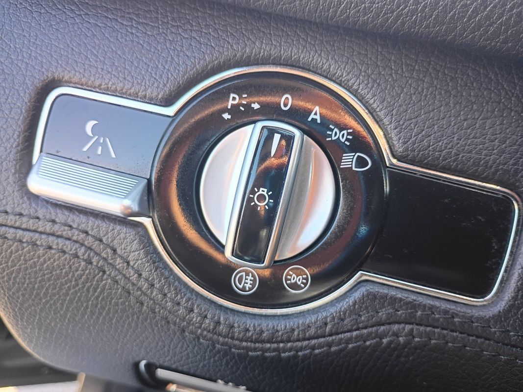 Used 2013 Mercedes-Benz CL 550 4MATIC image 21
