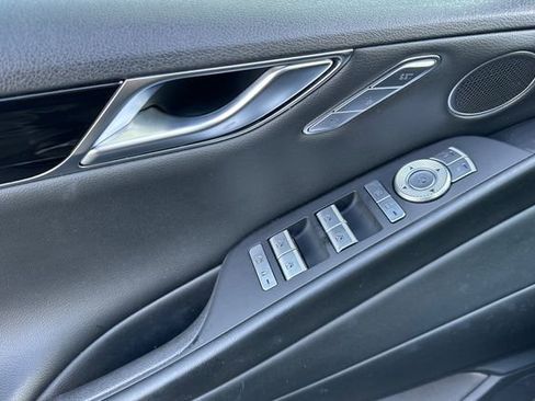 Used 2023 Genesis G80 2.5T image 11