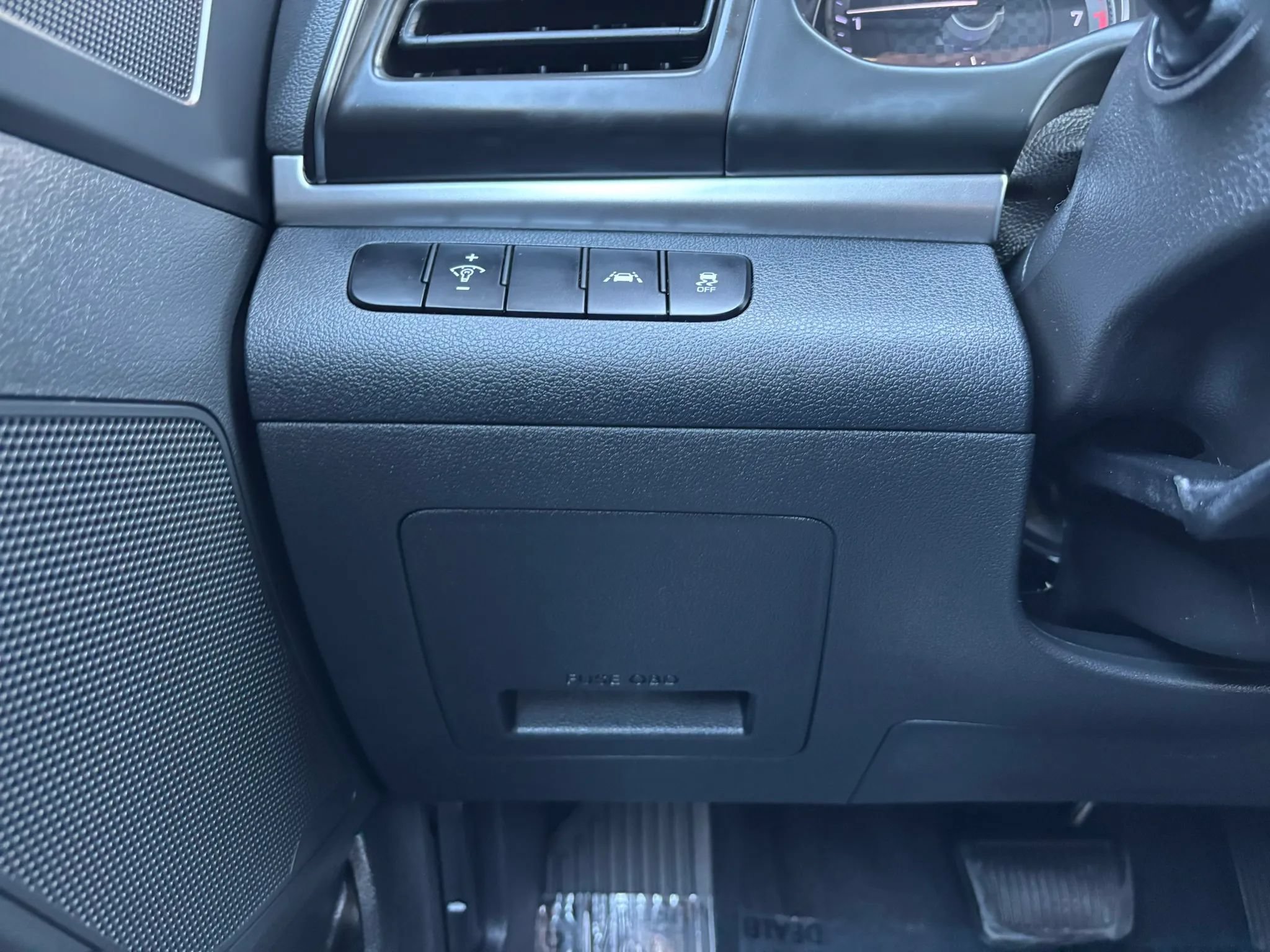 Used 2020 Hyundai Elantra SE w/ Cargo Package (C1) FWD image 20