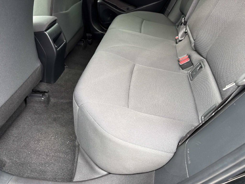 Used 2021 Toyota Corolla LE FWD image 15