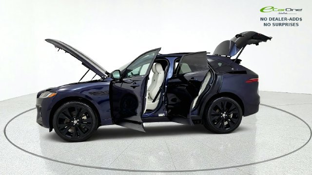 Used 2025 Jaguar F-PACE R-Dynamic S AWD/4WD image 15