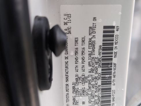 Certified 2023 Toyota Tacoma SR5 image 34