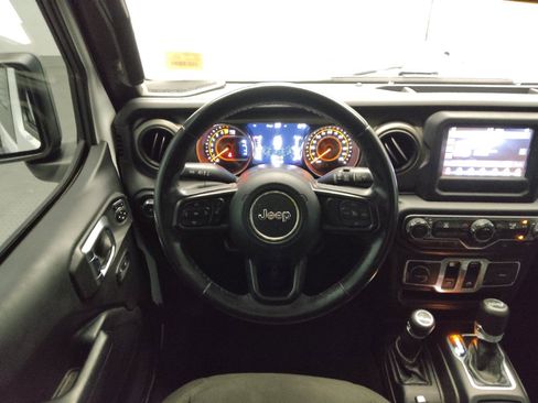 Used 2018 Jeep Wrangler Sport AWD/4WD image 22