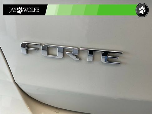 Used 2015 Kia Forte LX FWD image 20