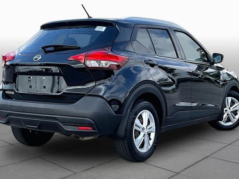 Used 2019 Nissan Kicks S FWD image 13