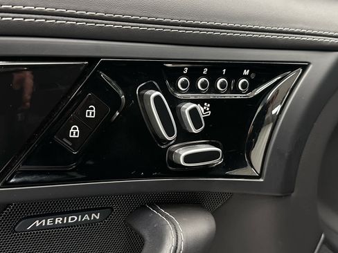 Used 2024 Jaguar F-TYPE R image 24