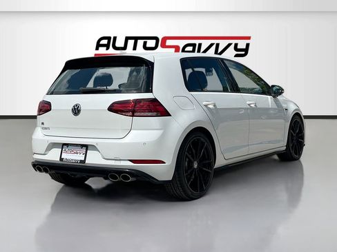 Used 2019 Volkswagen Golf R 4-Door image 7