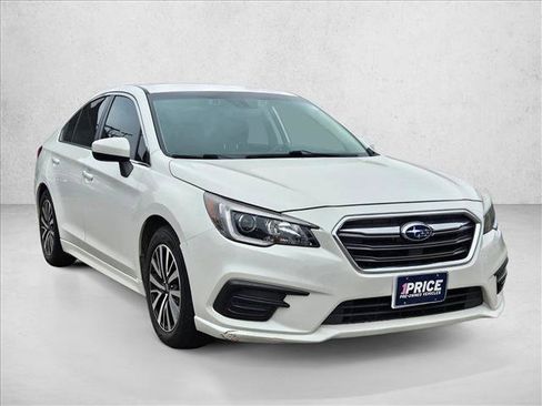 Used 2019 Subaru Legacy 2.5i Premium image 3