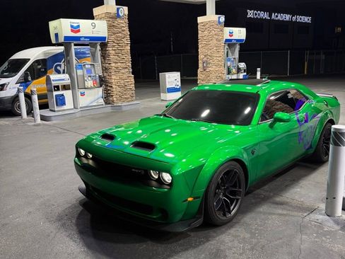 Used 2019 Dodge Challenger SRT Hellcat Redeye image 8