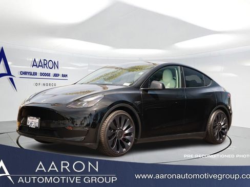 Used 2024 Tesla Model Y Performance image 1