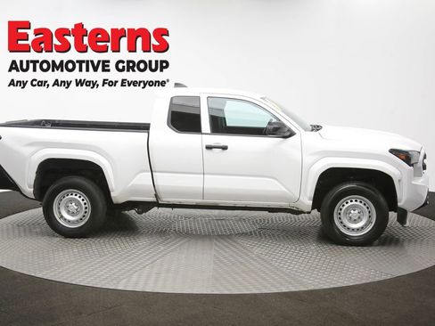 Used 2024 Toyota Tacoma SR image 42
