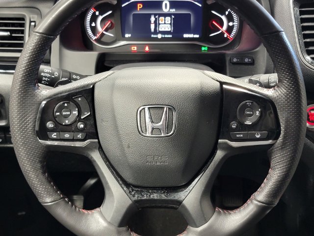Certified 2025 Honda Passport Black Edition image 24