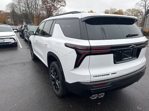 New 2026 Chevrolet Traverse LT w/ Midnight/Sport Edition image 3