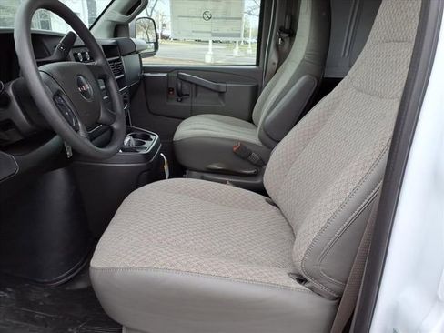 New 2026 GMC Savana 2500 image 34