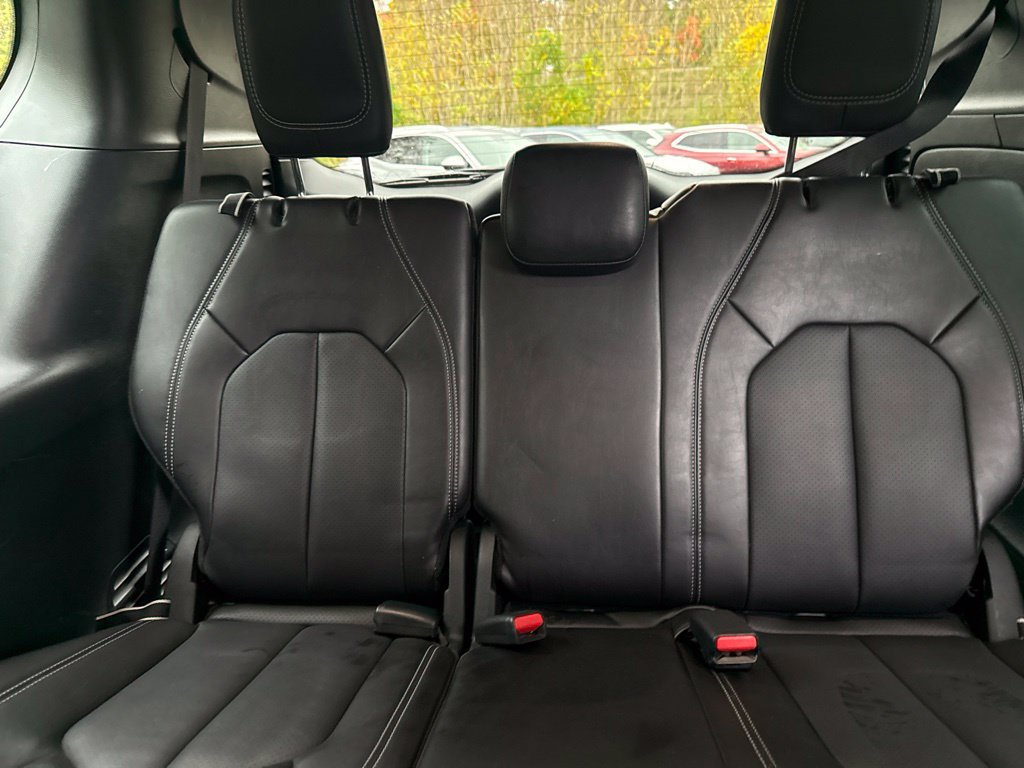 Used 2026 Chrysler Pacifica Select FWD image 20