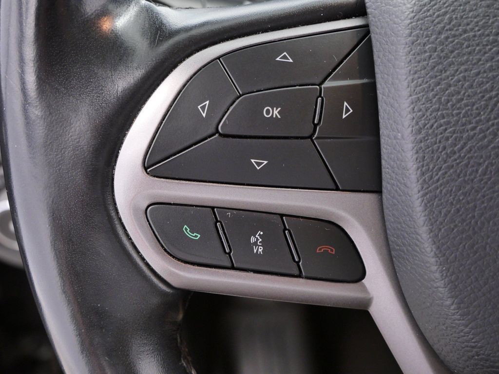 Certified 2020 Jeep Cherokee Limited AWD/4WD image 22