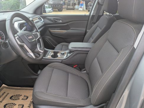 Used 2023 GMC Acadia SLE w/ Driver Convenience Package image 19