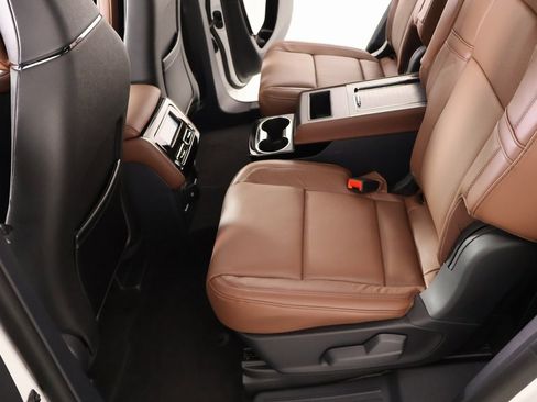 New 2026 Lincoln Aviator Reserve image 12