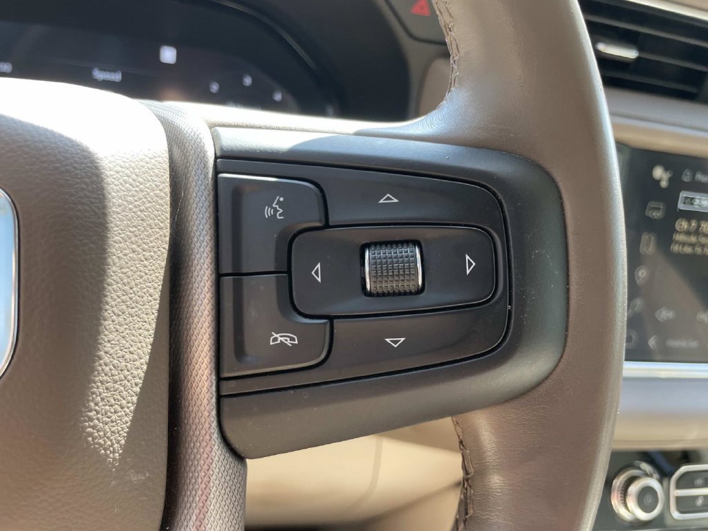 Used 2023 GMC Yukon Denali AWD/4WD image 16