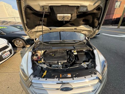 Used 2018 Ford Escape SEL image 28