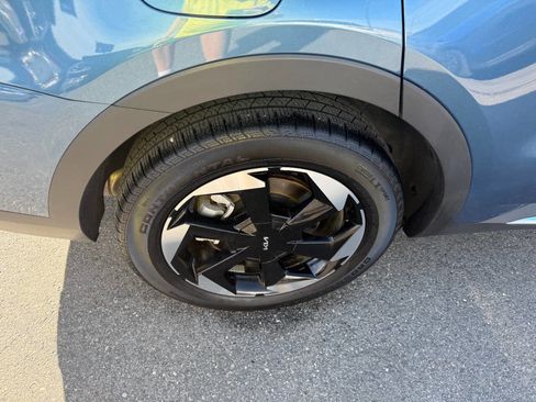 Used 2025 Kia Sorento EX w/ EX Panoramic Sunroof Package image 14