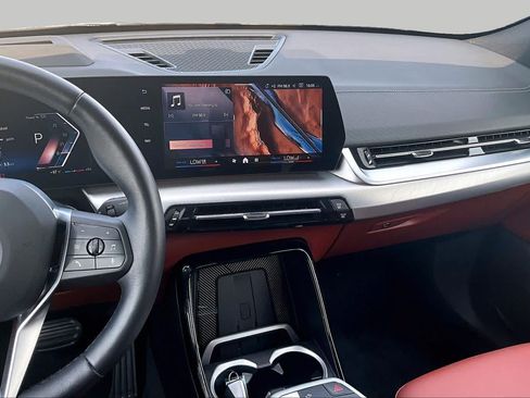 Used 2026 BMW X2 xDrive28i AWD/4WD image 6
