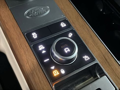 Used 2019 Land Rover Range Rover Supercharged AWD/4WD image 20