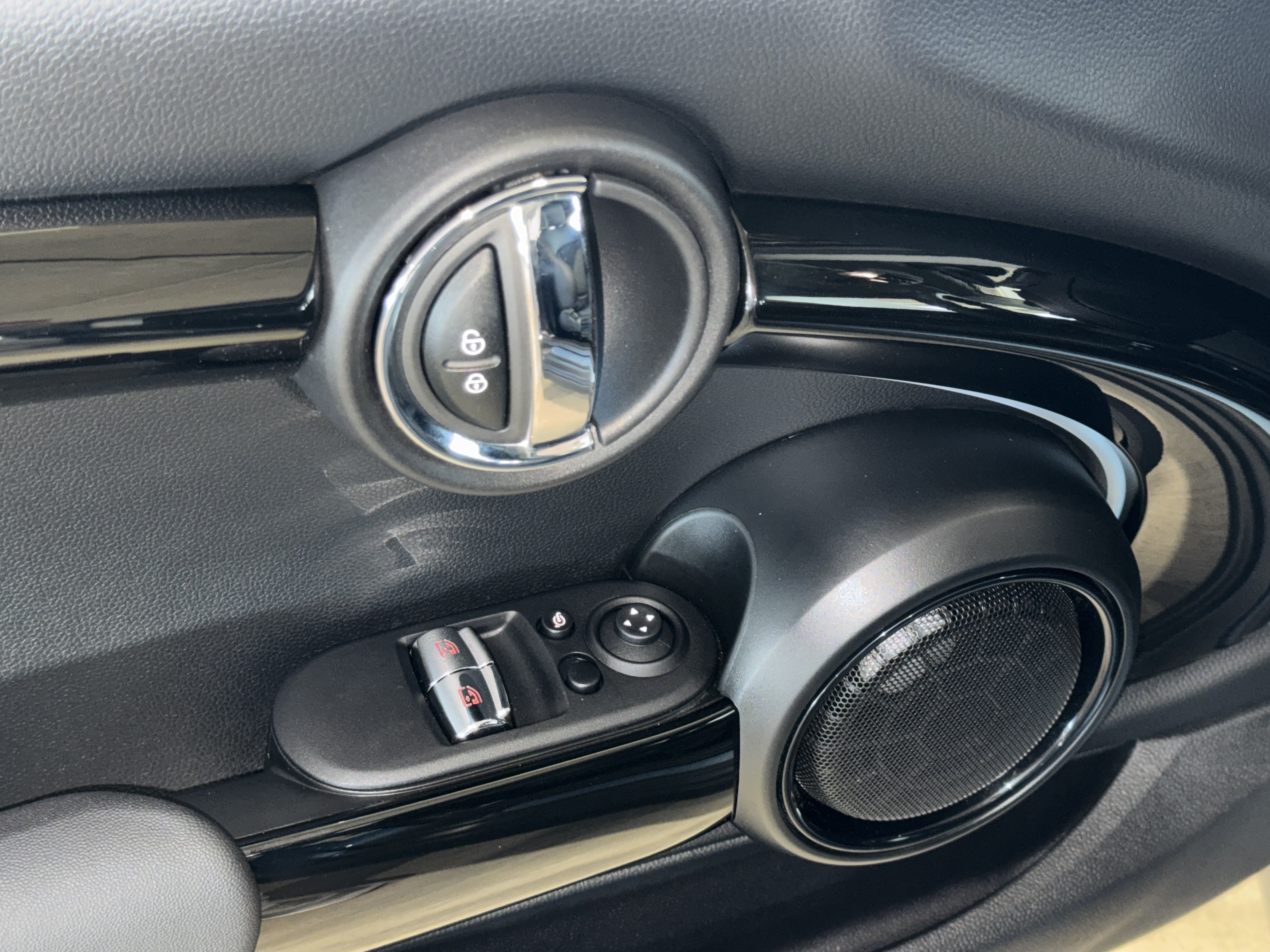 Used 2024 MINI Cooper S FWD image 21