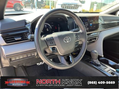 Used 2025 Toyota Camry LE image 6