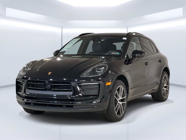 Certified 2026 Porsche Macan AWD/4WD image 1