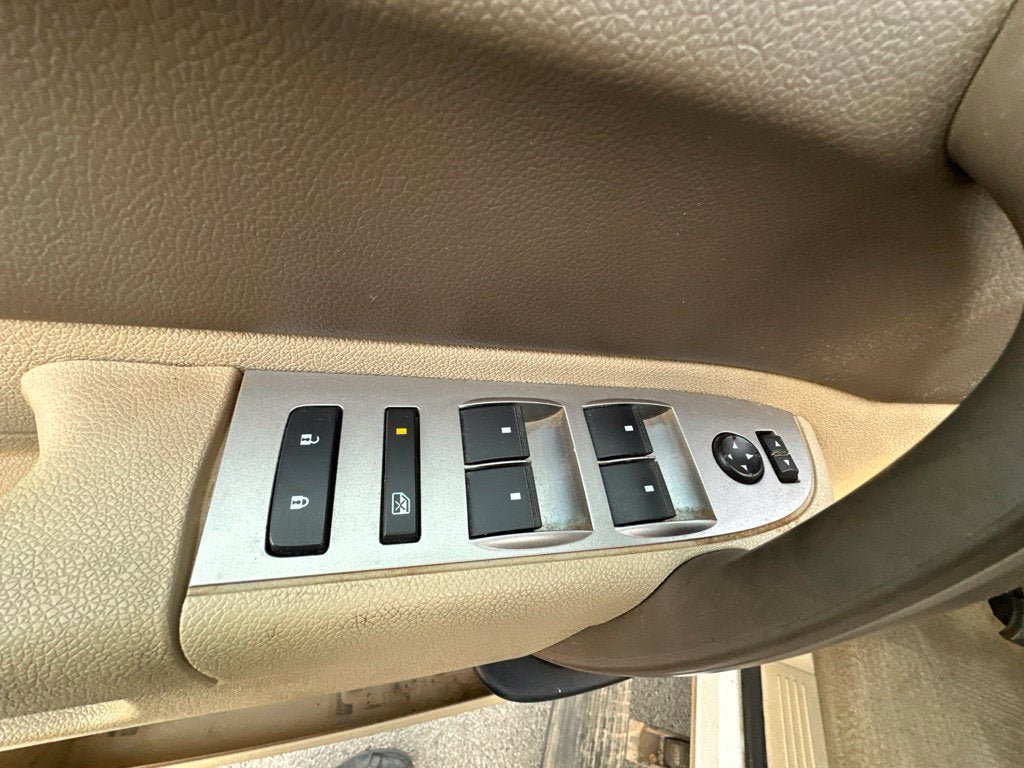 Used 2012 GMC Sierra 1500 SLE w/ Texas Edition RWD image 11