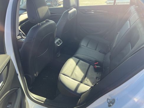 Used 2018 Buick Regal Essence w/ Driver Confidence Package #1 image 11