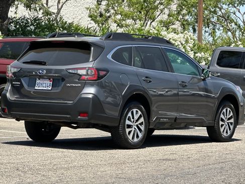 Used 2023 Subaru Outback Premium AWD/4WD image 2
