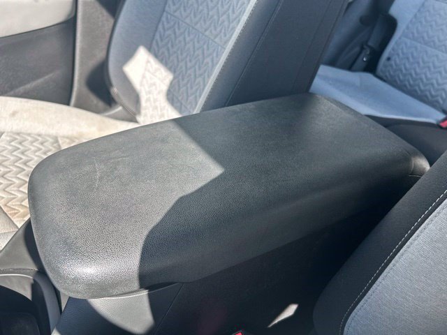 Used 2022 Chevrolet Equinox LS w/ LPO, Floor Liner Package FWD image 31