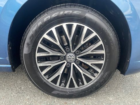 Used 2019 Volkswagen Jetta SEL FWD image 13