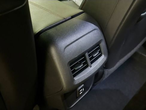 Used 2022 Chevrolet Equinox RS w/ RS Leather Package image 25